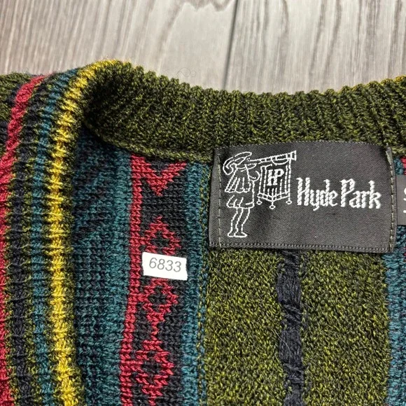 Hyde Park Mens Vintage 3D Knit Sweater V-Neck Green Red Striped 3D Style L - Picture 8 of 8